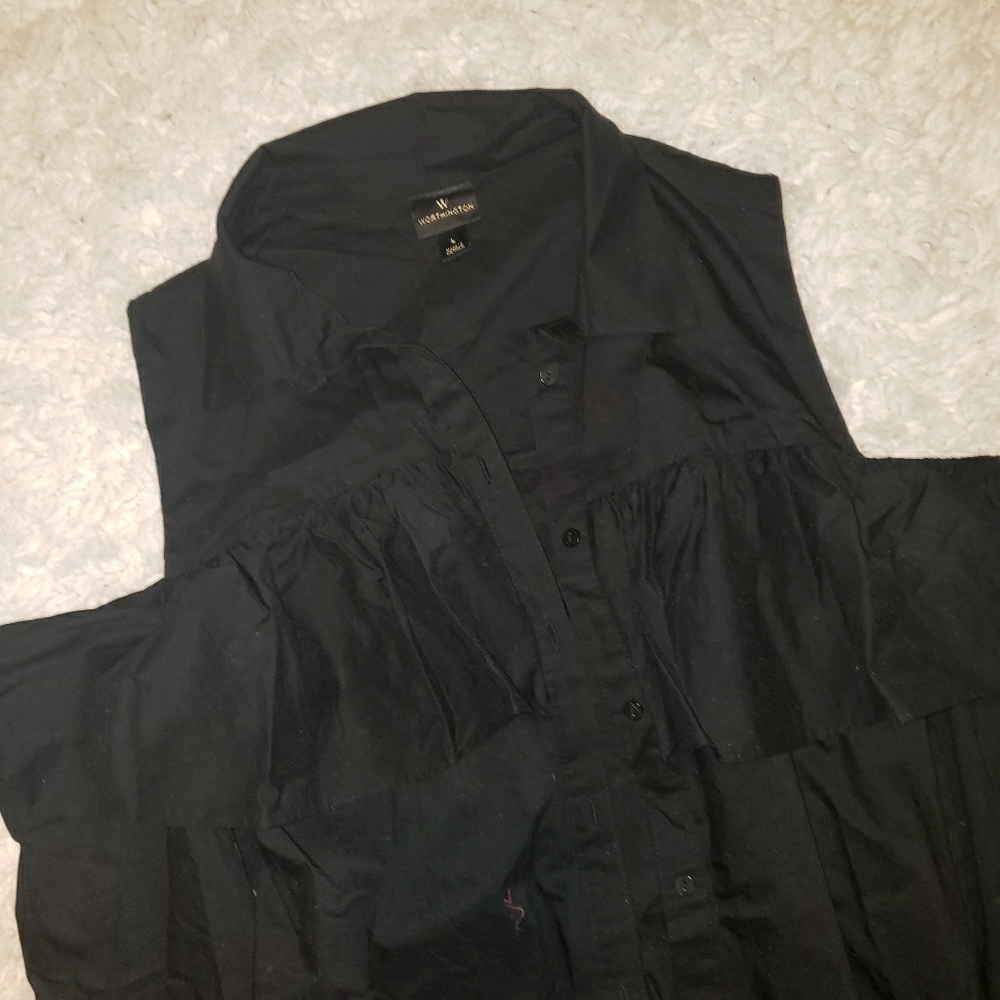 Worthington black button down